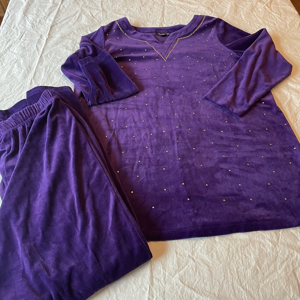 Roamans Pant Set Purple Velour Neckline Gold Studded Long Sleeve Size 14/16